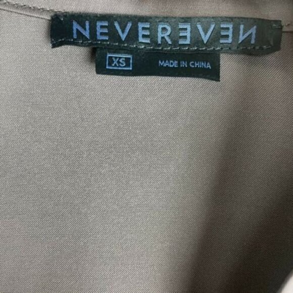 NEVEREVEN satin Oversized Purple Blazer Women’s Size XS Viscose​​​​​​ - Picture 4 of 8